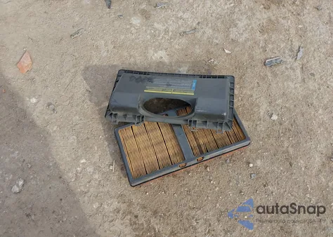 2001 Pontiac Firebird Trans Am z USA, uszkodzony, nr VIN 2G2FV22G612110301